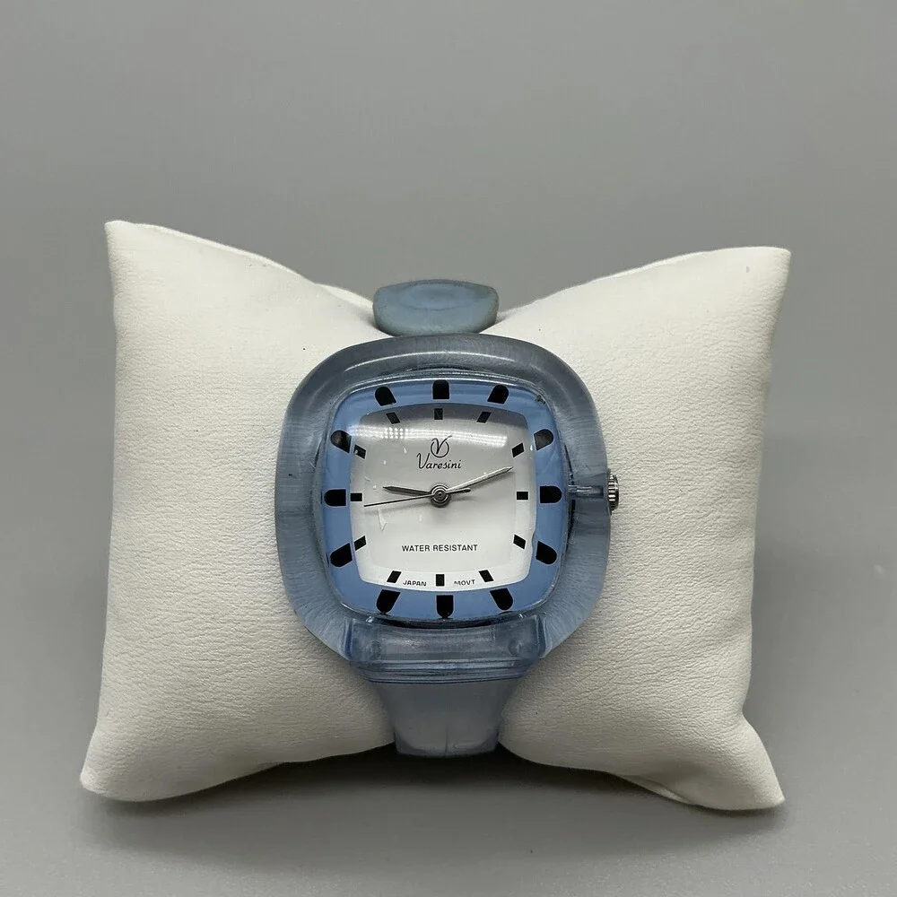 Varesini Womens Watch 35mm Blue Plastic Bangle Water Resistant New Battery 6